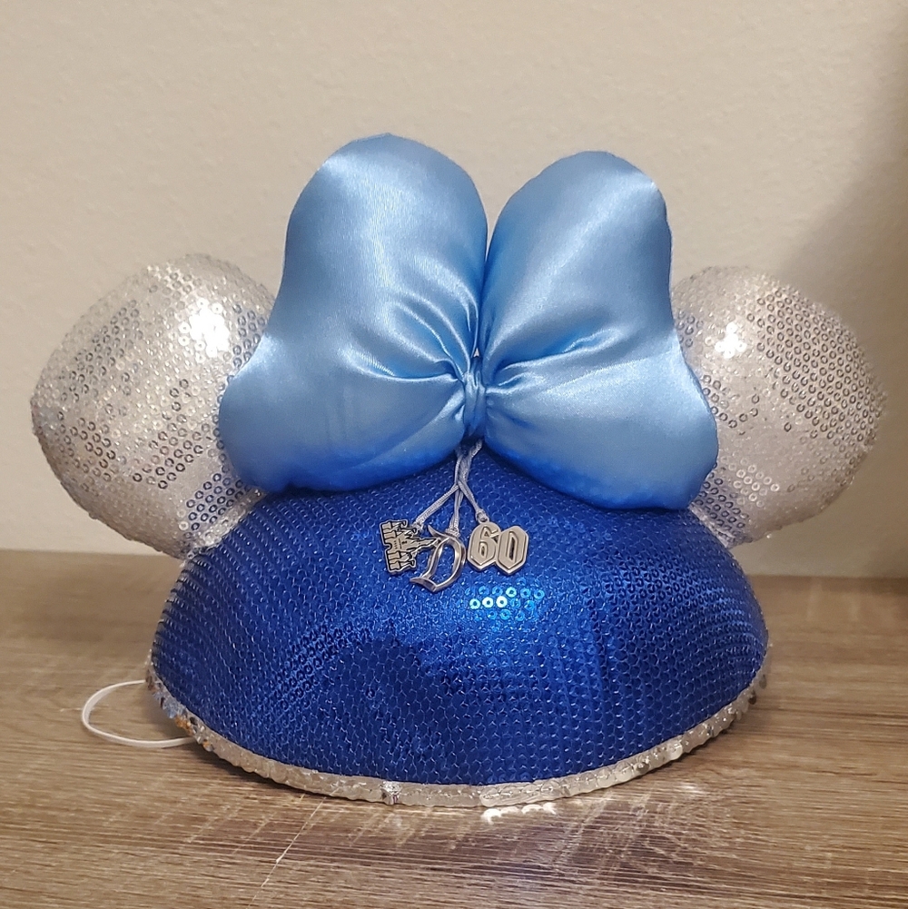 Disneyland 60th Anniversary Diamond Celebration Minnie Mouse Sequin Ear Hat